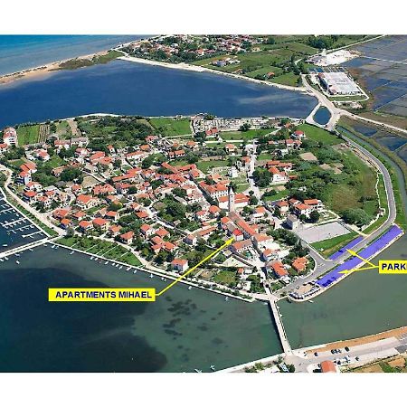 Apartments Mihael Nin Zewnętrze zdjęcie