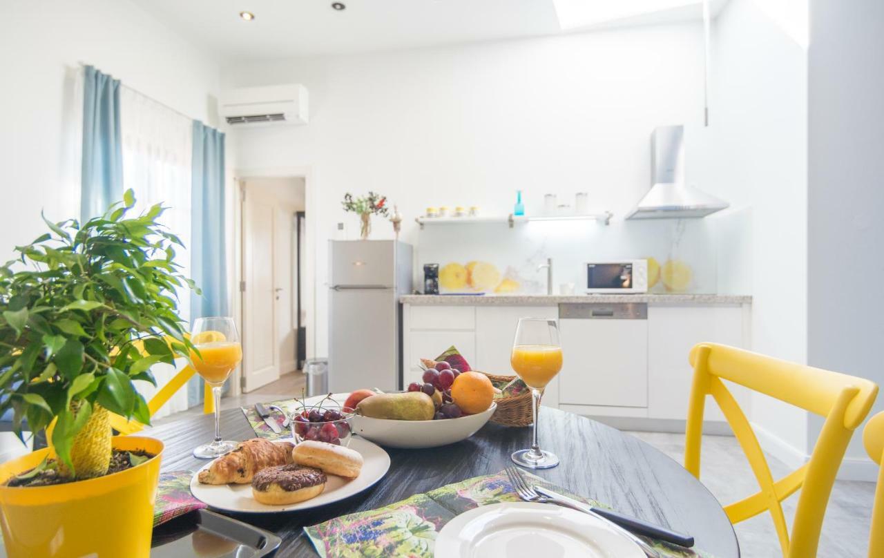 Apartments Mihael Nin Zewnętrze zdjęcie
