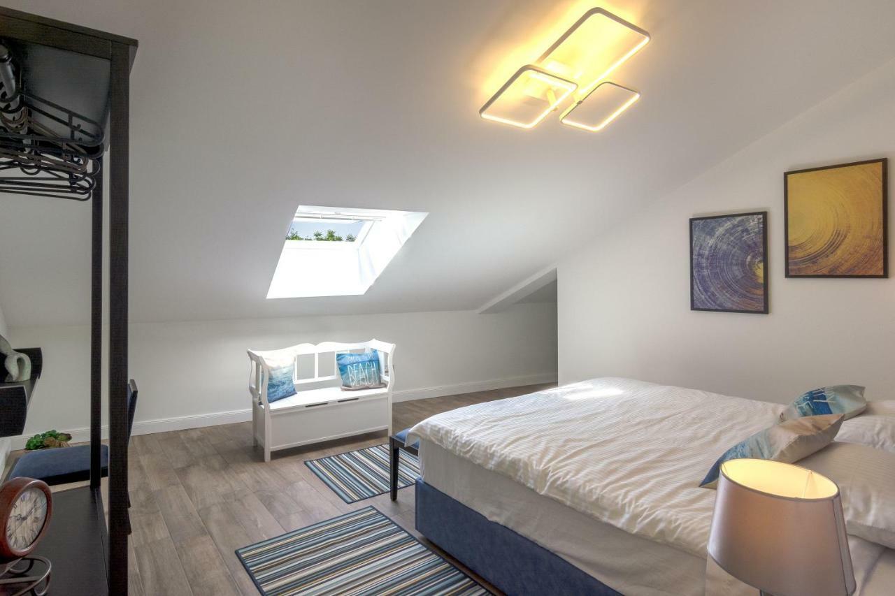 Apartments Mihael Nin Zewnętrze zdjęcie