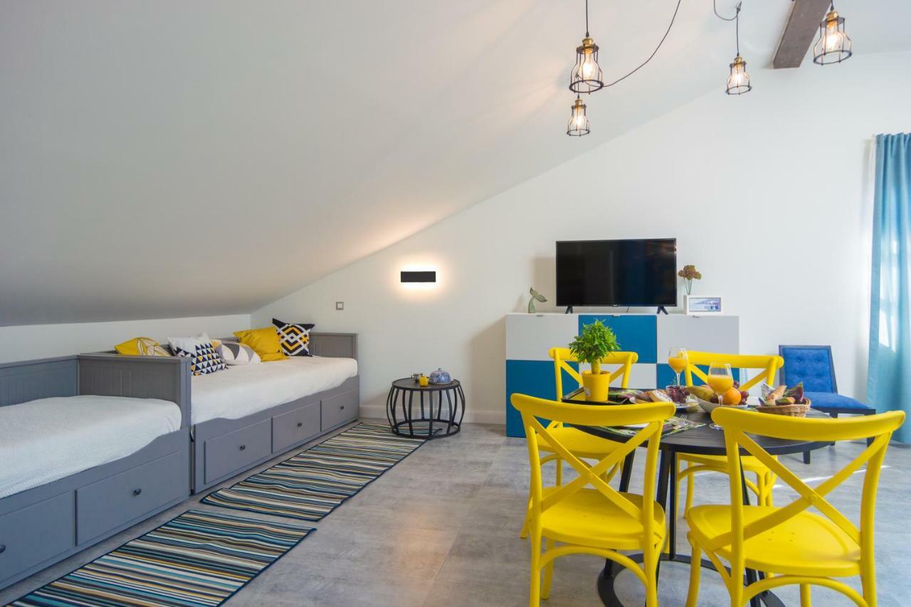 Apartments Mihael Nin Zewnętrze zdjęcie